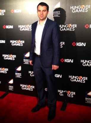 MV5BODUzMDNjYzUtYzU2Yy00YmQ4LTgzOTEtZWJlMjIxN2UxMTk2XkEyXkFqcGdeQXVyMjQwMDg0Ng@@._V1_